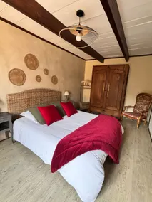 Le Giré cottage with private spa 10 minutes from the sea and enclosed grounds of 200 m2 - Image 5