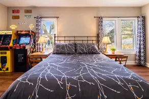 3 BR Home near DT Woodstock Square with Hot Tub & Arcade Games! - Image 2