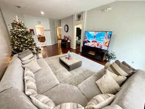 Single house: 12guests,4bds/2baths,large backyard. - Image 4