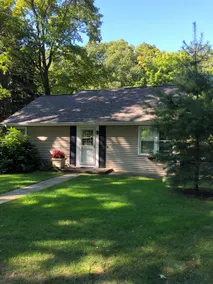 Super Cute Cottage Close to Lake Michigan Beaches-Nestled in Beautiful Woods! - Image 3
