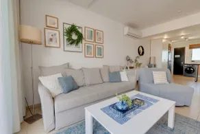 Christina, a charming apartment overlooking the sea - Image 3