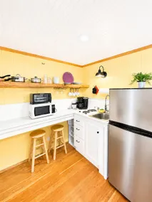 Cottage 3 - Year Round - Pet Friendly - 1 Bedroom / 1 Bath - Image 3