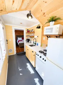 Cottage 10 - 1 Bedroom w/ Loft / 1 Bath - Image 3