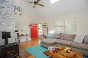 Oak Bluffs 4BR • 5 Min Drive to Downtown - Image 2