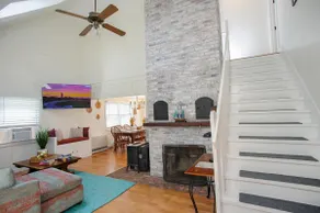 Oak Bluffs 4BR • 5 Min Drive to Downtown - Image 4
