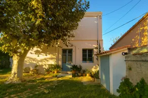 Cal Doctor - House with a garden - Image 3