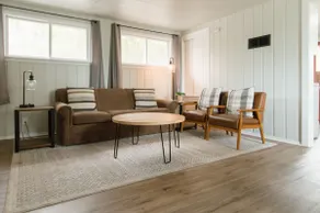 The Hill House • 2 Comfy King Beds, Walk to Main! - Image 4