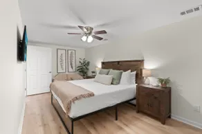 Modern 1 BR Basement Suite Near LakePoint & KSU - Image 5