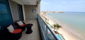 Beautiful oceanfront apartment, 3 bedrooms. - Image 4