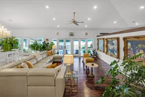 Miami Lux Lake Front Retreat - Image 3
