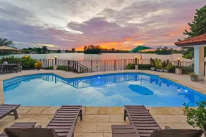 Miami Lux Lake Front Retreat - Image 5