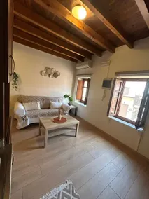 3 Charites Old Town - Image 3