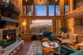 Boujee Lodge: Epic Views•Hot-Tub•Fire-Pit•Games•EV - Image 5