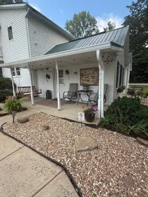 Cozy historical efficiency on a 15acre Farm! - Image 5