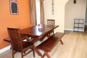 Perfect family home <15 min strip/convention ctr - Image 3