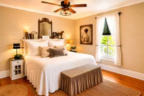 Romantic Historic Retreat - Pond - Porch - Fenced - Image 2