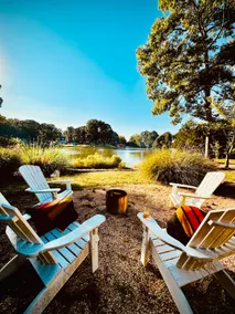 Waterfront Cabin: beach, kayaks, hot tub & firepit - Image 5