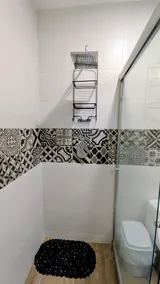 Beautiful new apartment building with security guard - Image 5