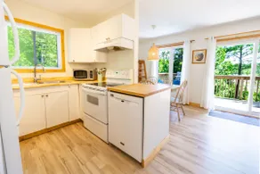 Hay Bay Getaway - Lake Huron Waterview - Image 4
