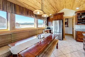 Stunning 4BR Riverfront Dog Friendly - Image 5