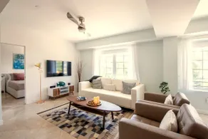 Carlyle Luxury Ocean View Beach Condo Miami - Image 2
