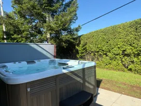 [V28] Villa Mont Sainte Anne | Private outdoor spa - Image 2