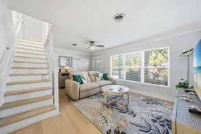 Spacious 4bdr 3bath House with Heated Pool near Downtown - Image 3