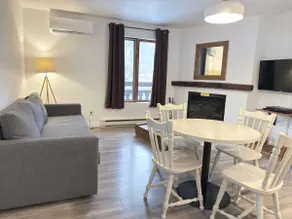 [202] View on the Mont-Ste-Anne Condo 1 bedroom - Image 3