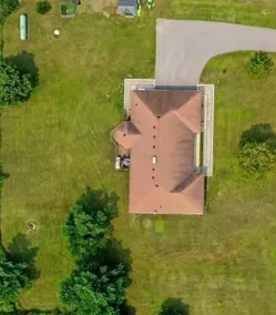 Serene 5-BR Bungalow, 3 Full + 2 Half Baths - Image 3