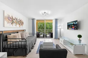 Yacht Club Miami Suite 2BR/2BA w/Pool+Free Parking - Image 5
