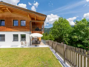 Villa with mountain views - Image 2