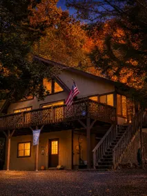 Visit Willow’s Place! All season Pocono Retreat!  Kayaks, Canoes and Pedal Boat! - Image 2