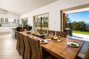 Luxury 6BR Retreat Hunter Valley - Image 3