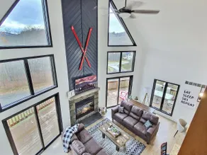 The Ridge Chalet in Ellicottville Hot Tub & Sauna - Image 2