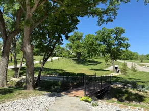Cottage in Park-like Setting - Image 5