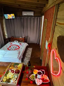 Canadian Cabin, Come relax and disconnect - Image 3
