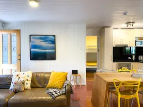Phillip Island Stylish Beach Shack - Image 3