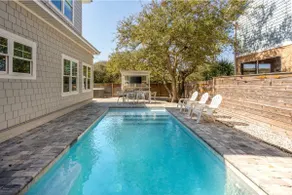 Luxury heated pool & spa home, pool bar, steps to the beach & two master suites! - Image 2