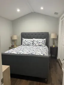 Stylish Glendale Getaway w/ Free Parking - Image 3