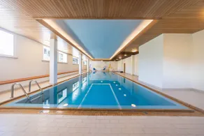 Scenic Alpine Apartment with Pool & Sauna - Image 2