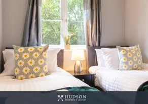 Rothwell Close Serviced Two Bedroom Apartment - Image 2