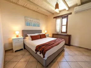 Fyllosia Villa Part of Cretan Retreat - Image 4