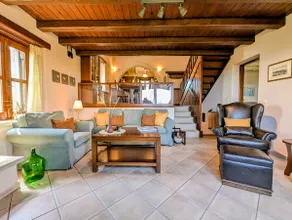 Fyllosia Villa Part of Cretan Retreat - Image 3
