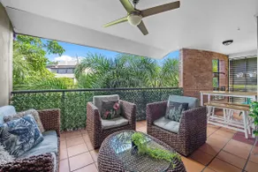 Point Peninsula - 2Bed-2Bath-Car-Pool - Teneriffe - Image 3