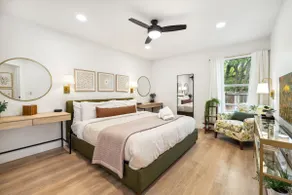 Good Morgen Haus-King/Queen/Sofa Bed -2 Mi to UofA - Image 3