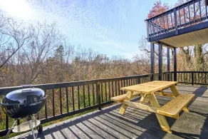 The Black Log Cabin – Hot Tub/GameRoom/PetFriendly - Image 5