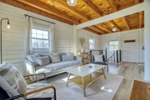 The Black Log Cabin – Hot Tub/GameRoom/PetFriendly - Image 4