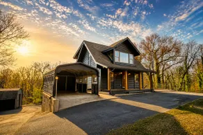 The Black Log Cabin – Hot Tub/GameRoom/PetFriendly - Image 3