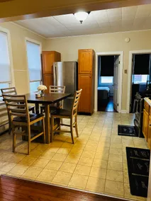 A Bayonne safe 2-bedroom apt close to NYC - Image 5