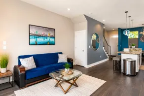 4BR Group Stay • Yard • Near Stadiums + Downtown - Image 2